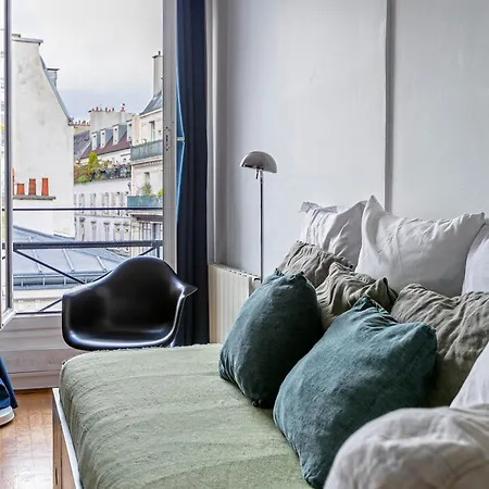 Rooftop Views Cosy 2 Bedroom Bed & Breakfast