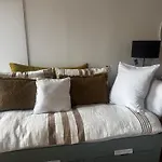 Paris Rooftop Views Cosy 2 Bedroom Stay Central