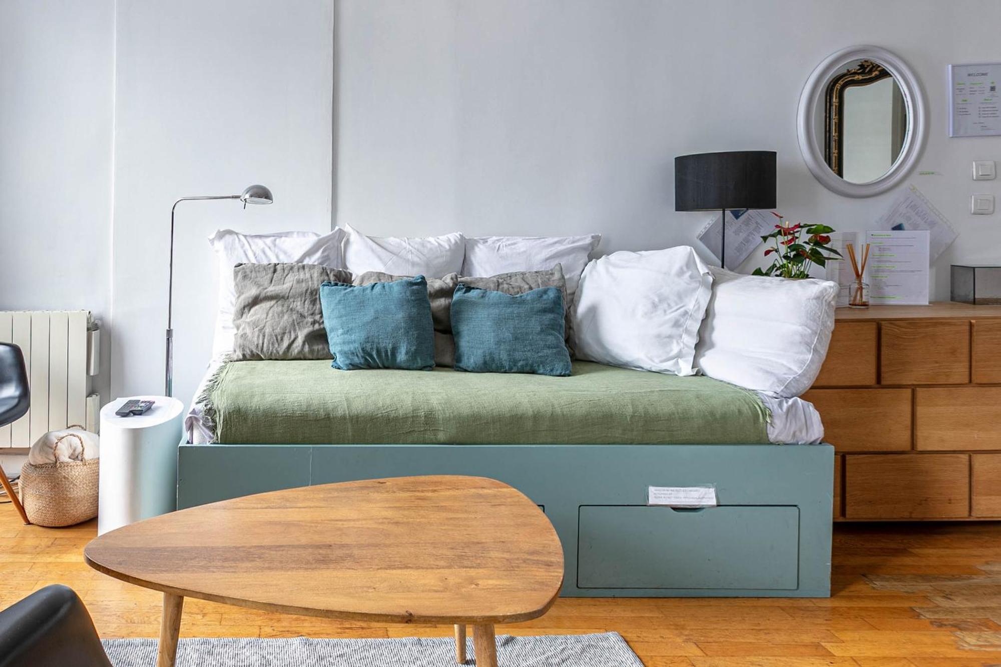 Rooftop Views Cosy 2 Bedroom Bed & Breakfast 4*
